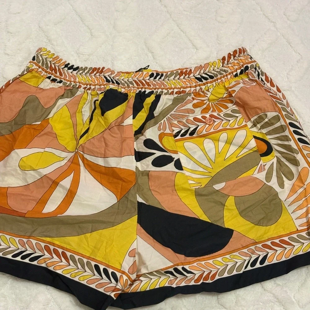 Not for sale ZARA Shorts Abstract Retro Print Shirt (item #A17) - Picture 10 of 15